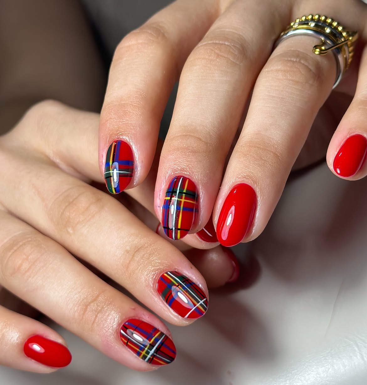 Classic Red Plaid Oval Nails