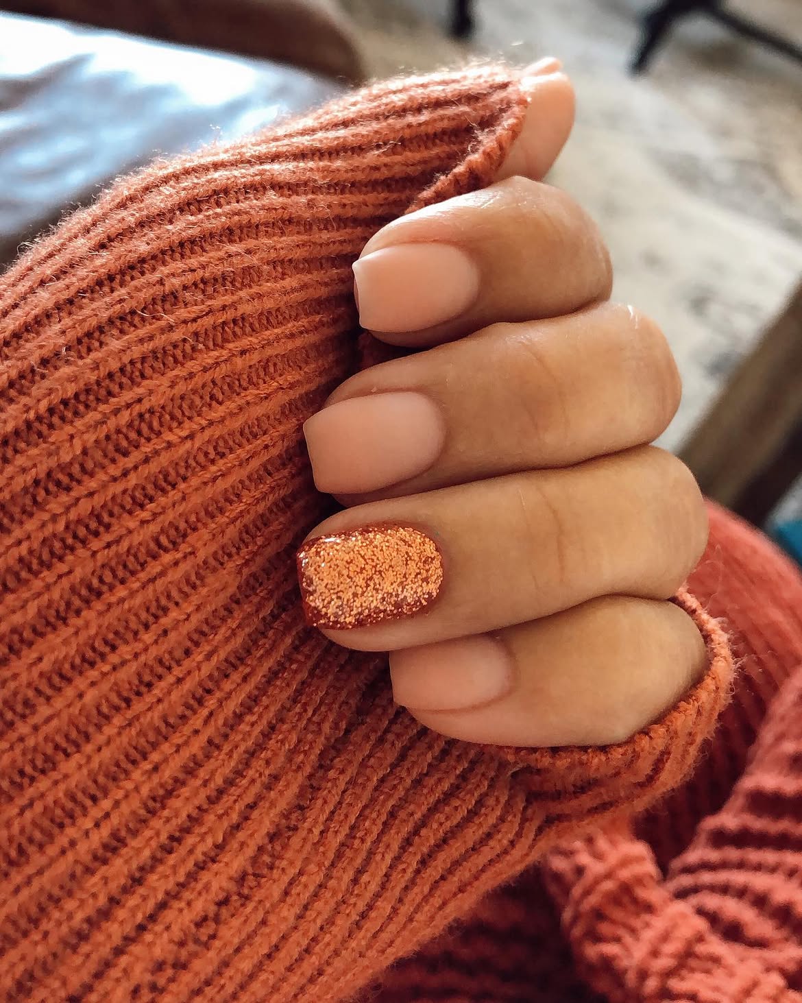 Cozy Autumn Sparkle Accent Almond Nails
