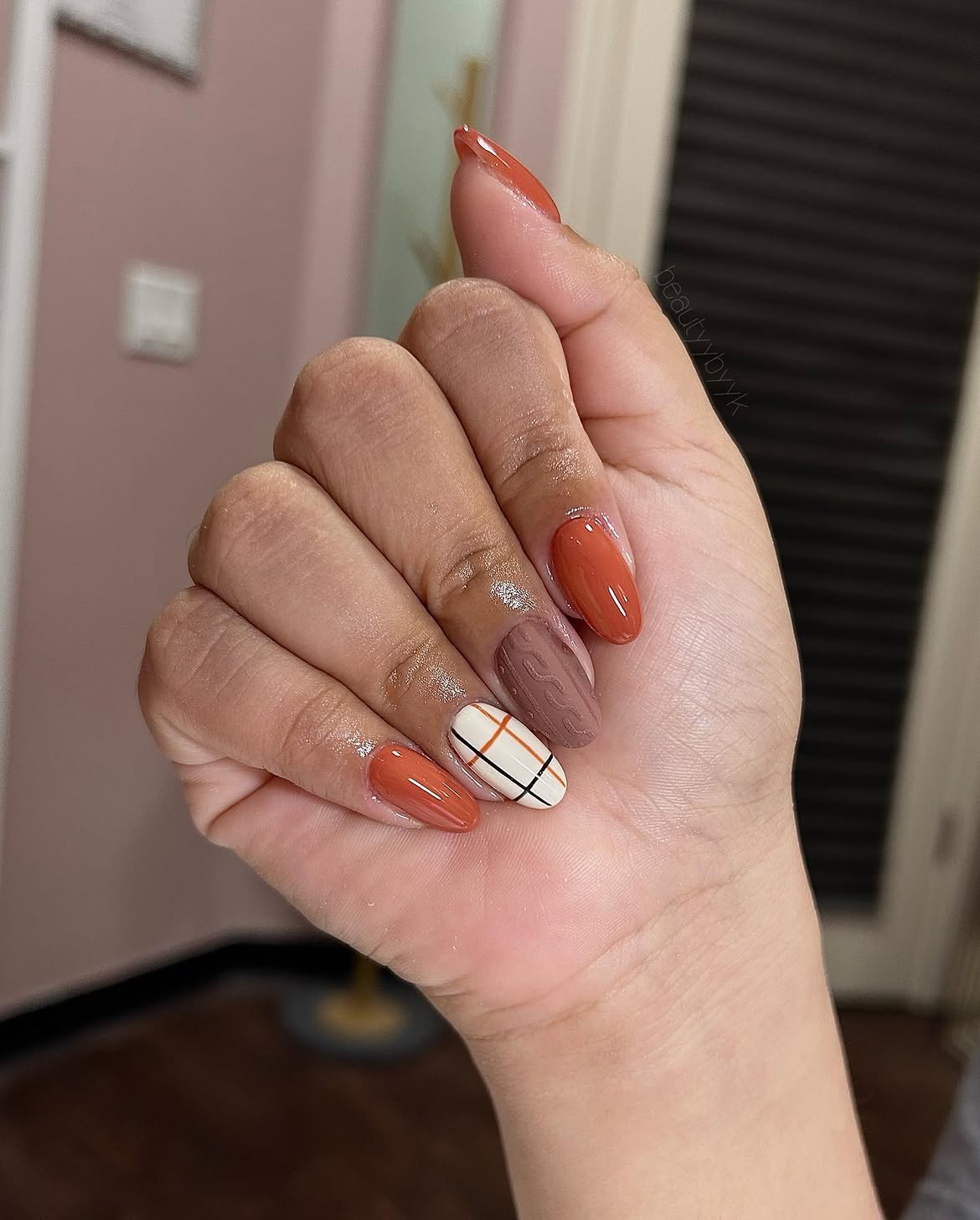 Cozy Cable Knit Plaid Almond Nails