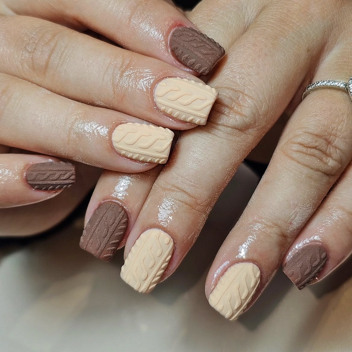 Cozy Cable Knit Sweater Nails in Chocolate and Cream
