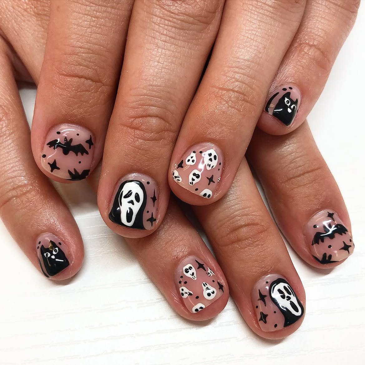 Cute Halloween Ghost and Bat Short Nails