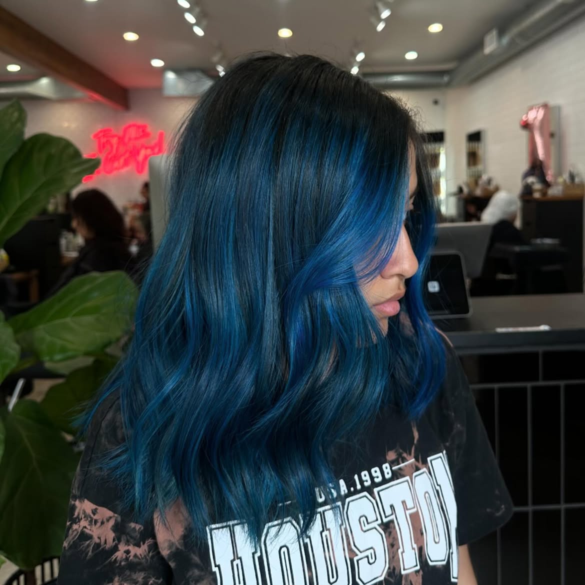 Deep Ocean Blue Waves With Face-Framing Pieces