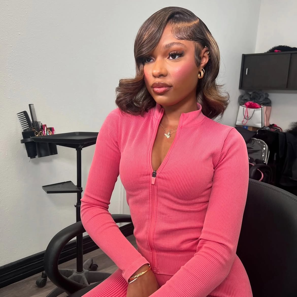 Deep Side Part Voluminous Bob With Honey Blonde Highlights