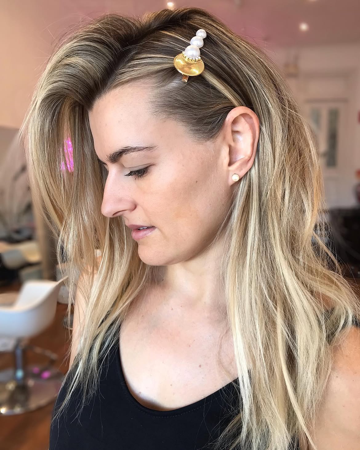 Elegant Pearl Embellished Hair Clip Style