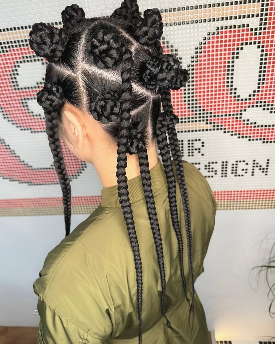 Geometric Bantu Knots With Long Braids