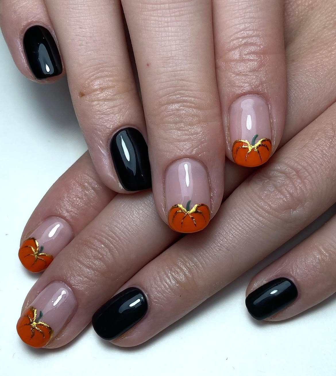 Glowy Black & Pumpkin French Tips