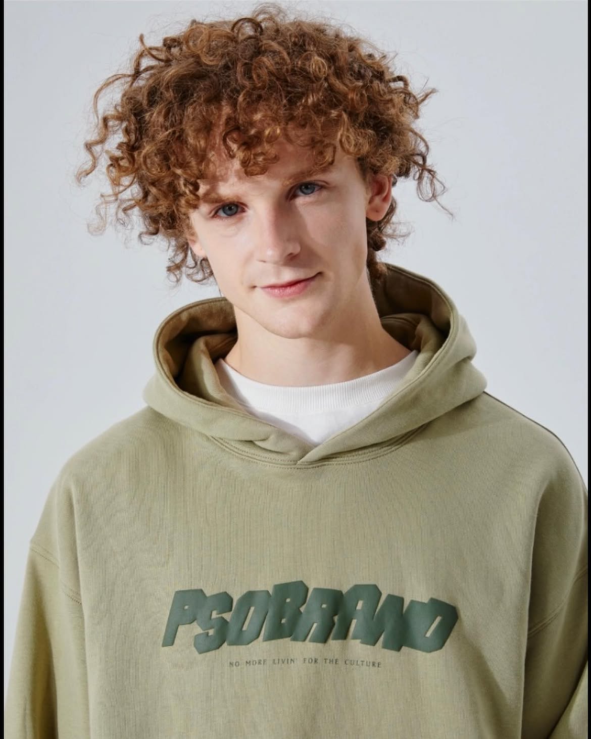 Naturally Defined Copper Curls With Volume