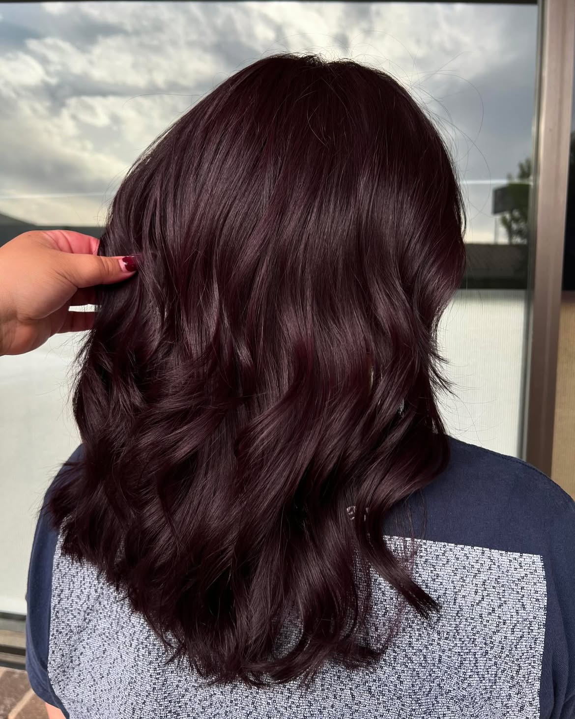 Rich Plum Velvet Layers With Soft Waves