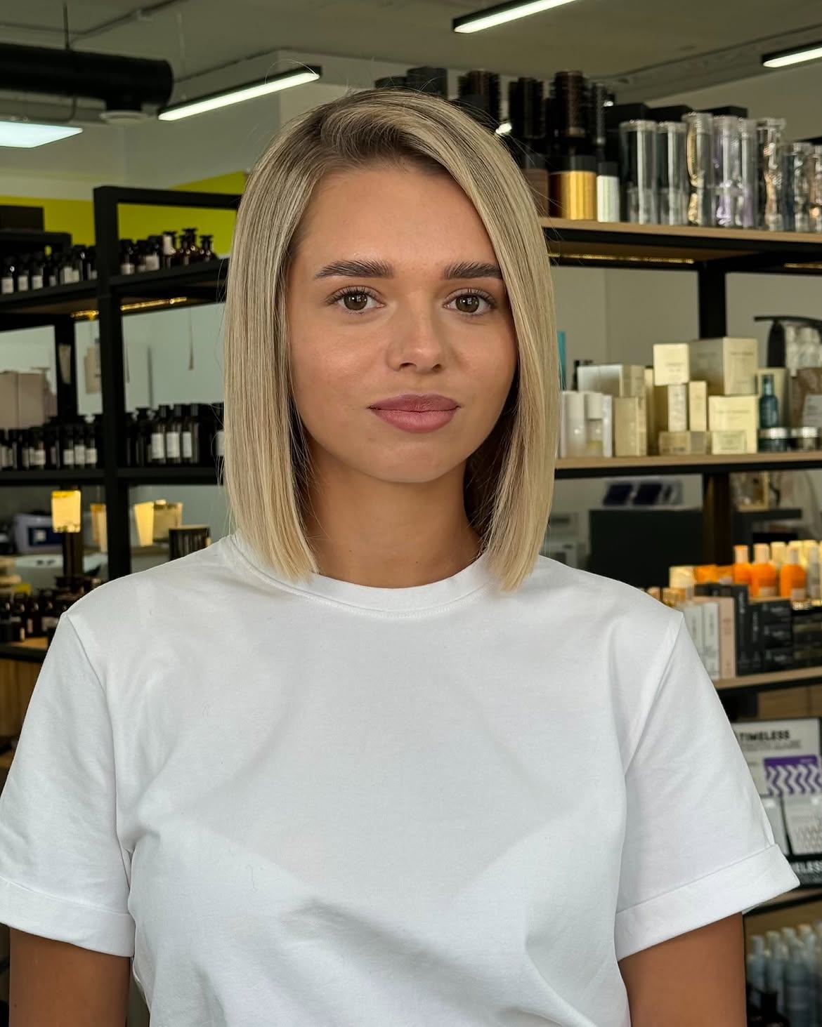 Sleek Platinum Blonde Collarbone Bob