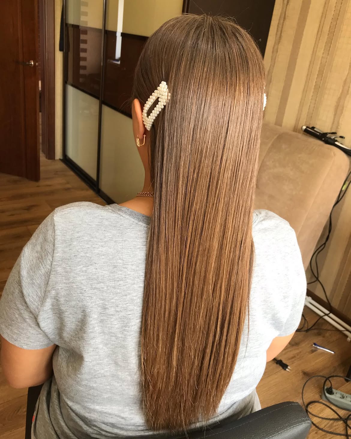 Sleek Straight Hair With Pearl Side Clip