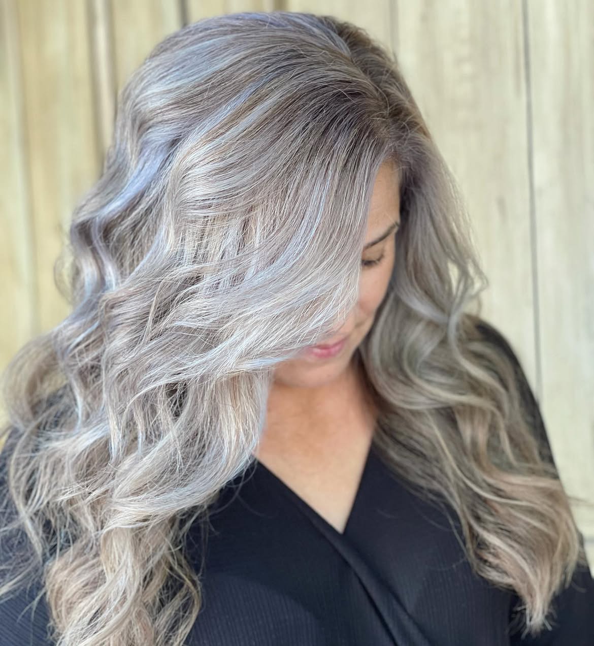 Smoky Ash Blend With Face-Framing Layers