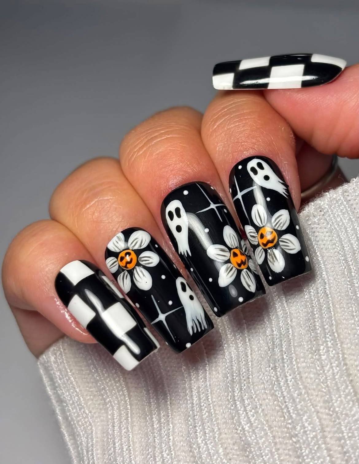 Spooky Ghost Floral Halloween Nails