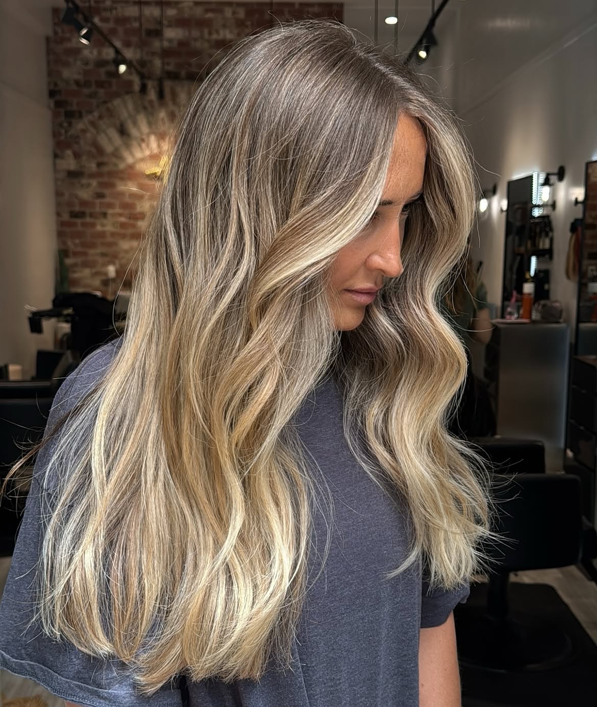Sun-Kissed Bronde Beach Waves With Face Framing