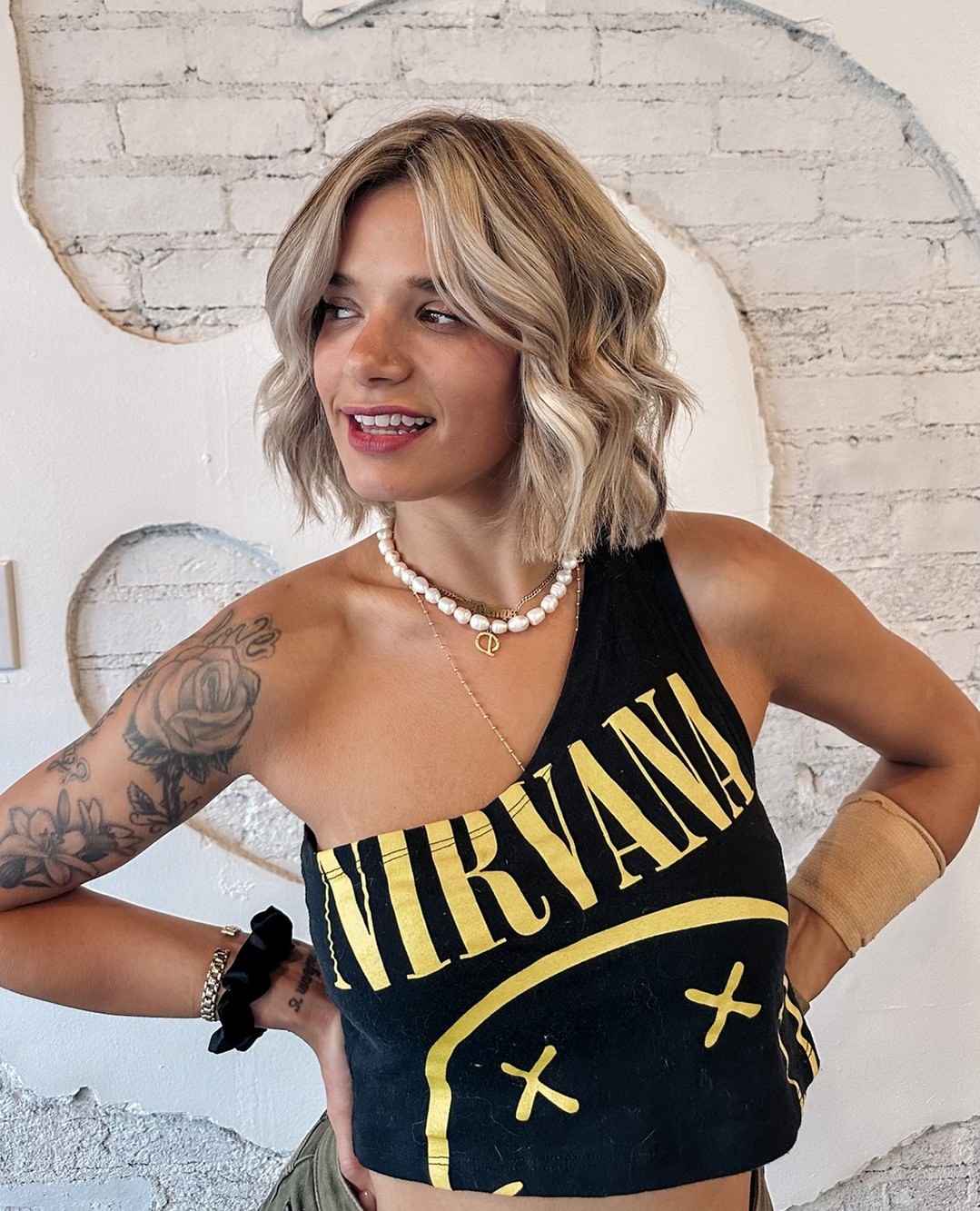 Tousled Honey Blonde Beach Waves With Face Framing