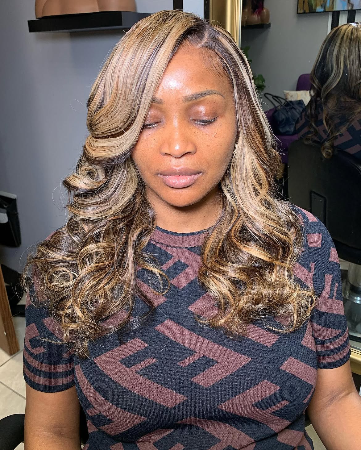 Voluminous Caramel Blonde Waves