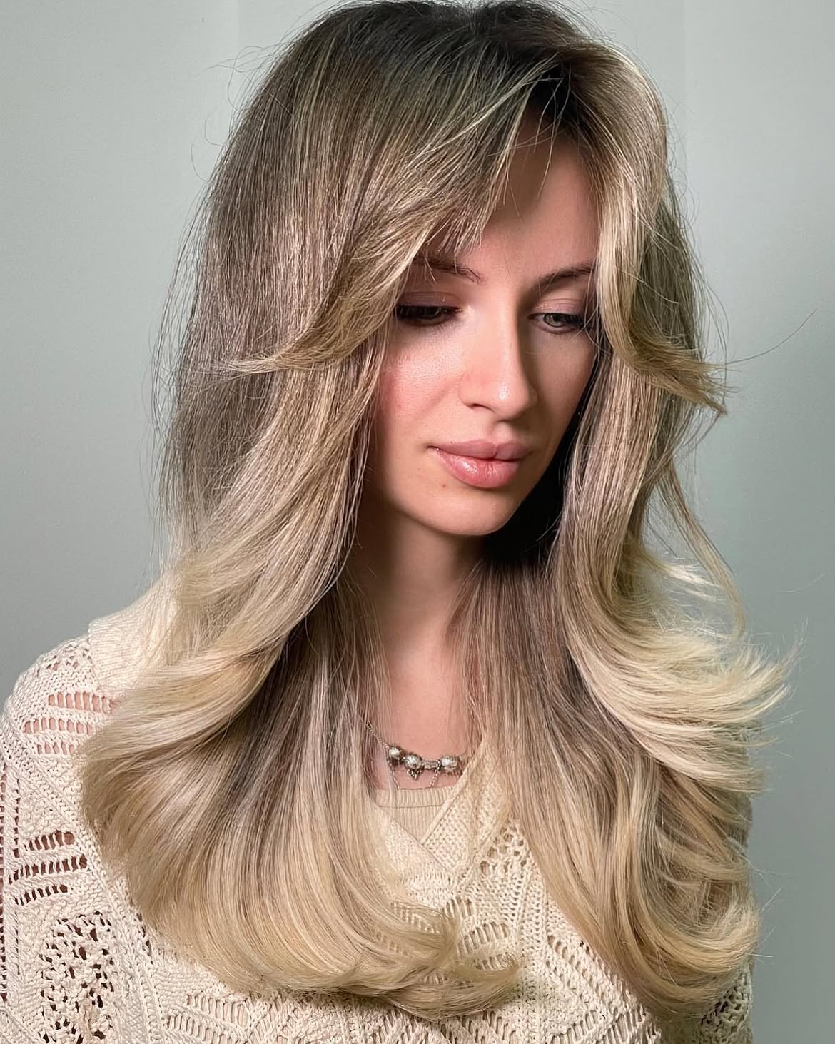 Voluminous Honey Blonde Butterfly Cut