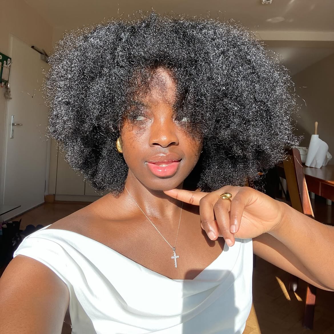Voluminous Rounded Afro With Natural Texture