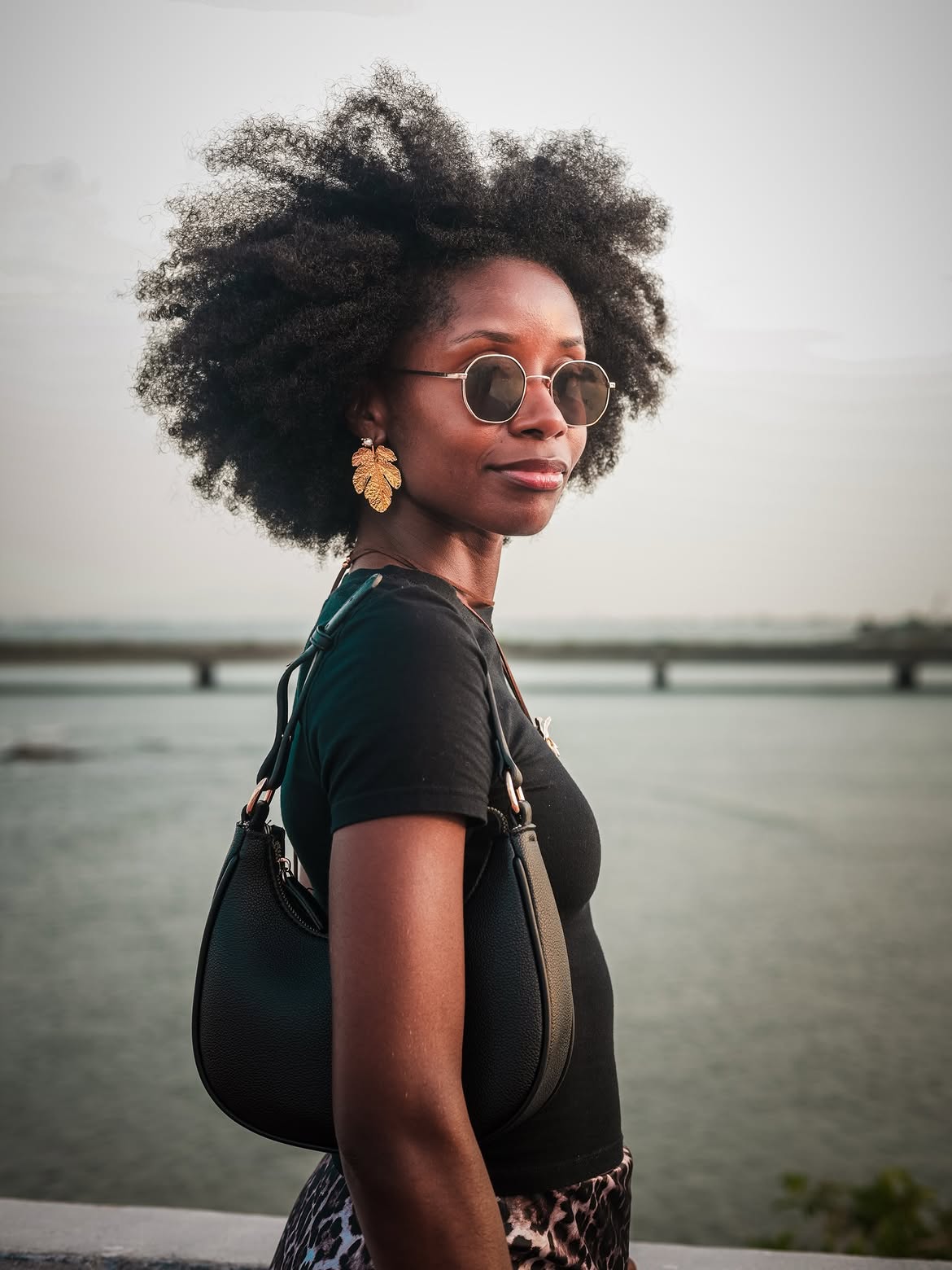 Voluminous Rounded Afro With Natural Texture