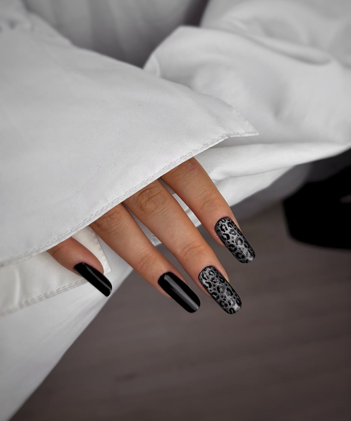 Black Leopard Print & Glossy Black Coffin Nails