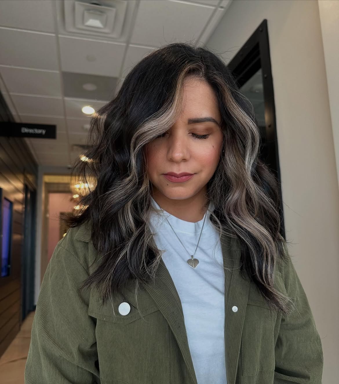 Bold Blonde Money Piece With Dark Waves