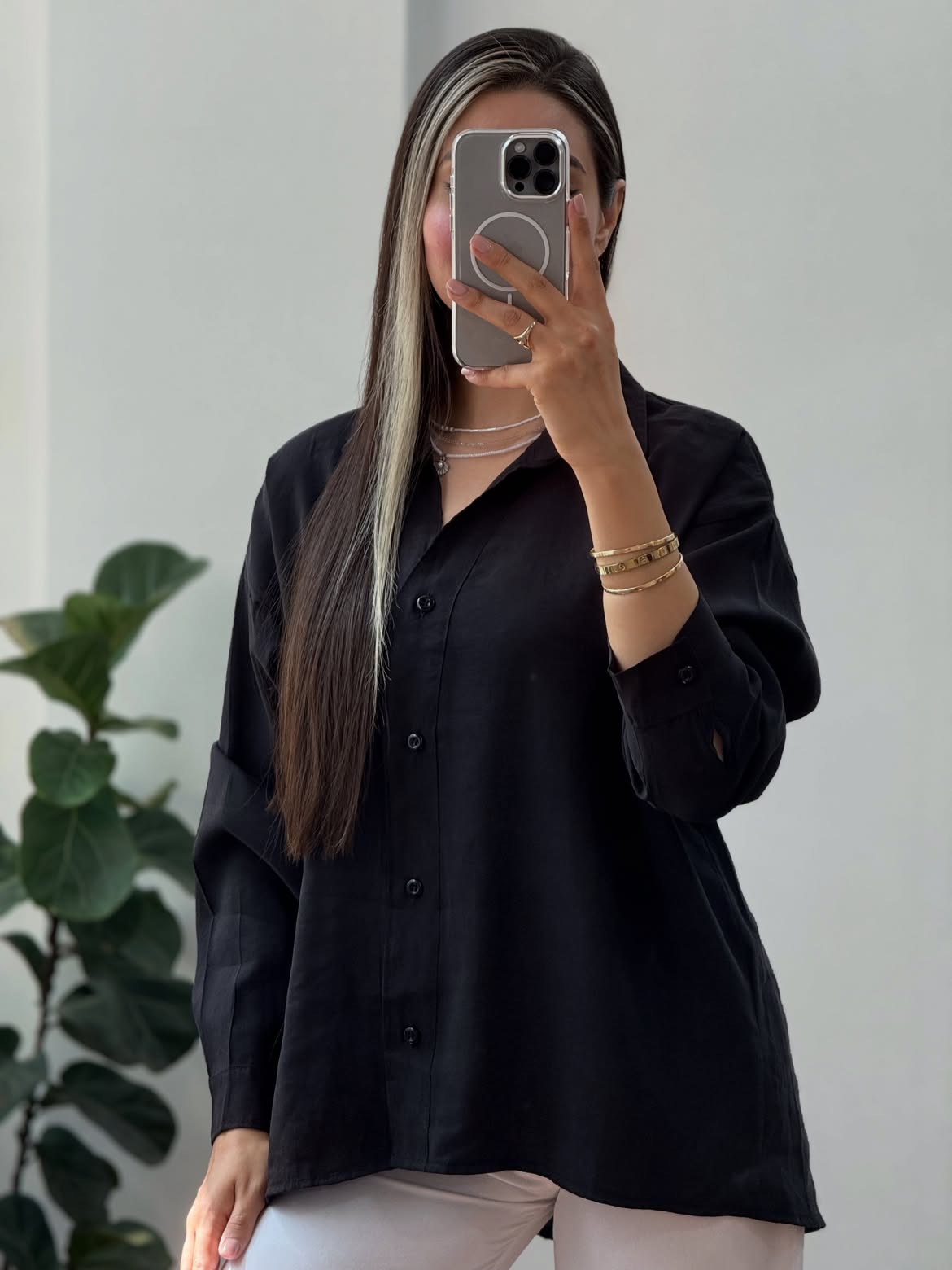 Bold Skunk Stripe Hair With Soft Waves