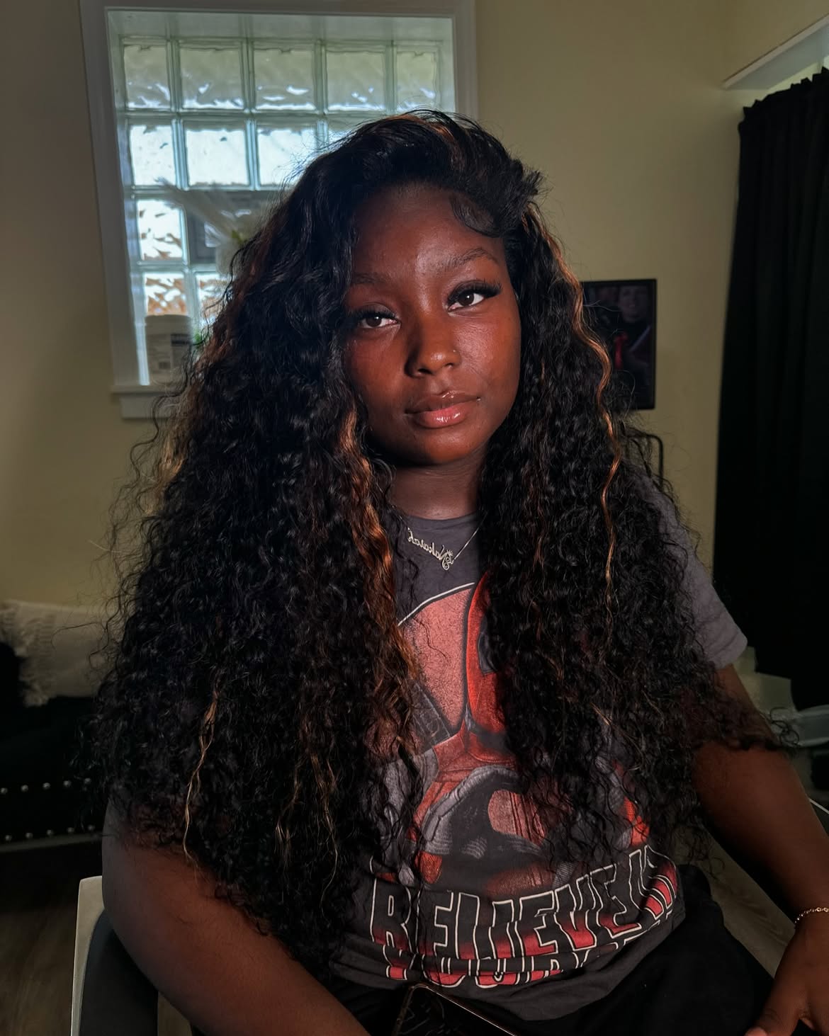 Deep Side Part Voluminous Curls With Honey Highlights