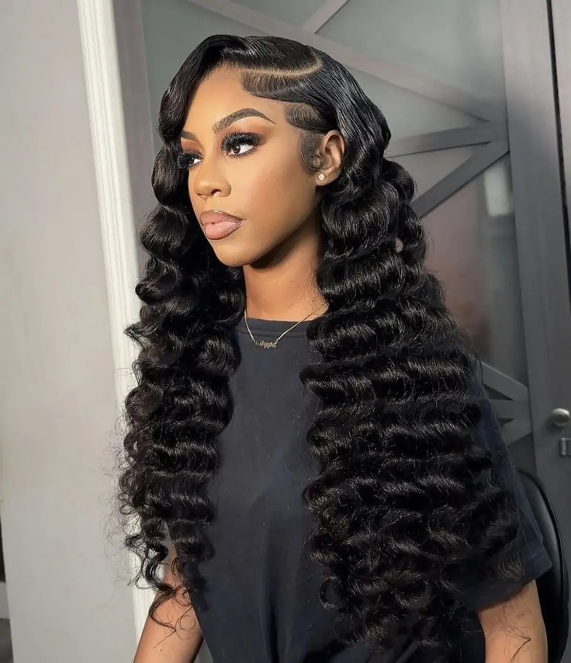 Deep Wave Styling With Defined S-Curl