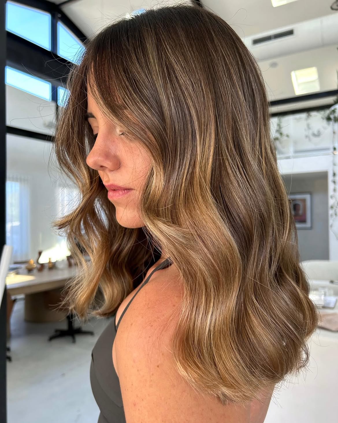 Dimensional Bronde Waves With Subtle Lowlights