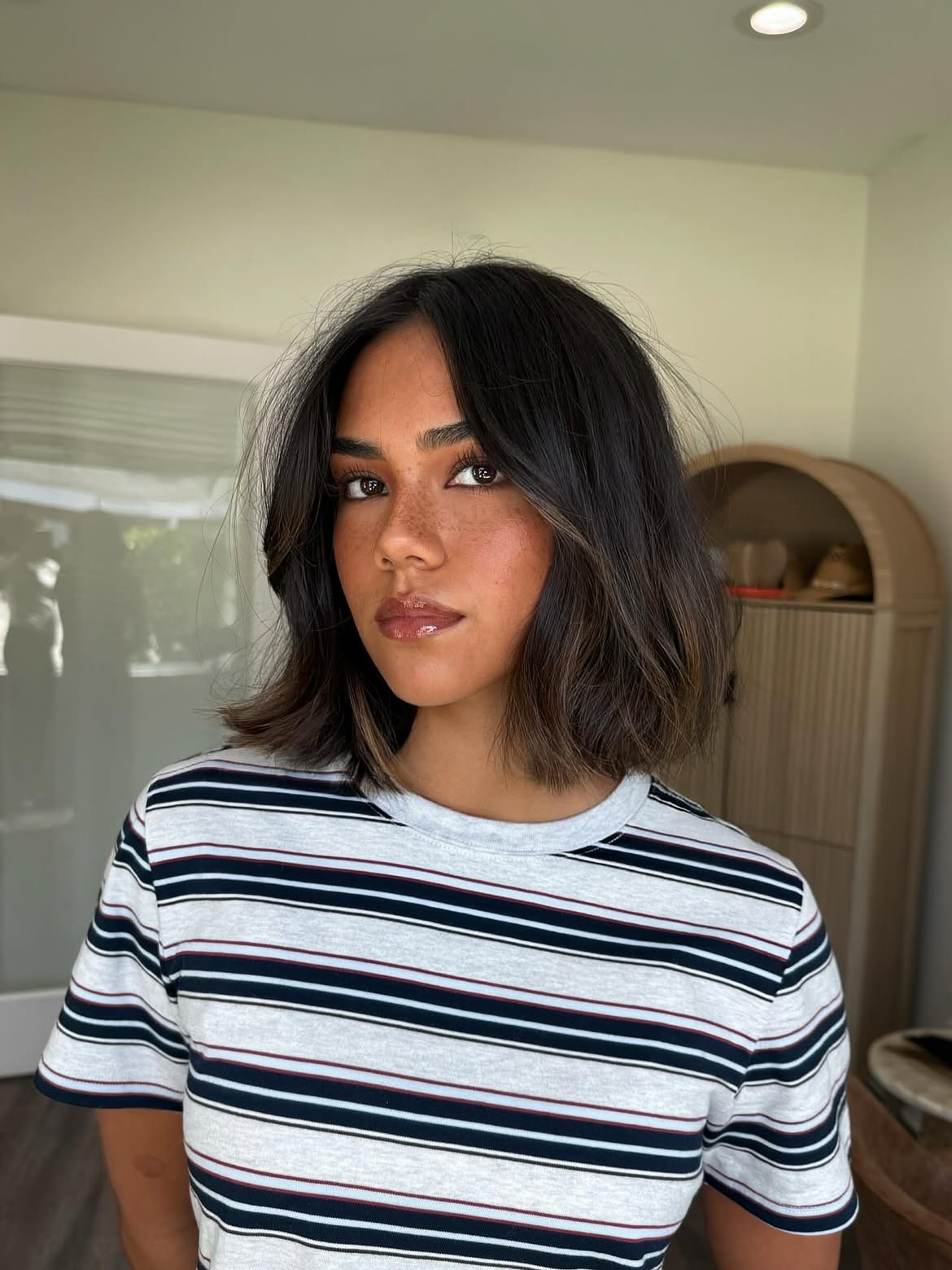 Effortless Tousled Bob With Subtle Bronde Highlights