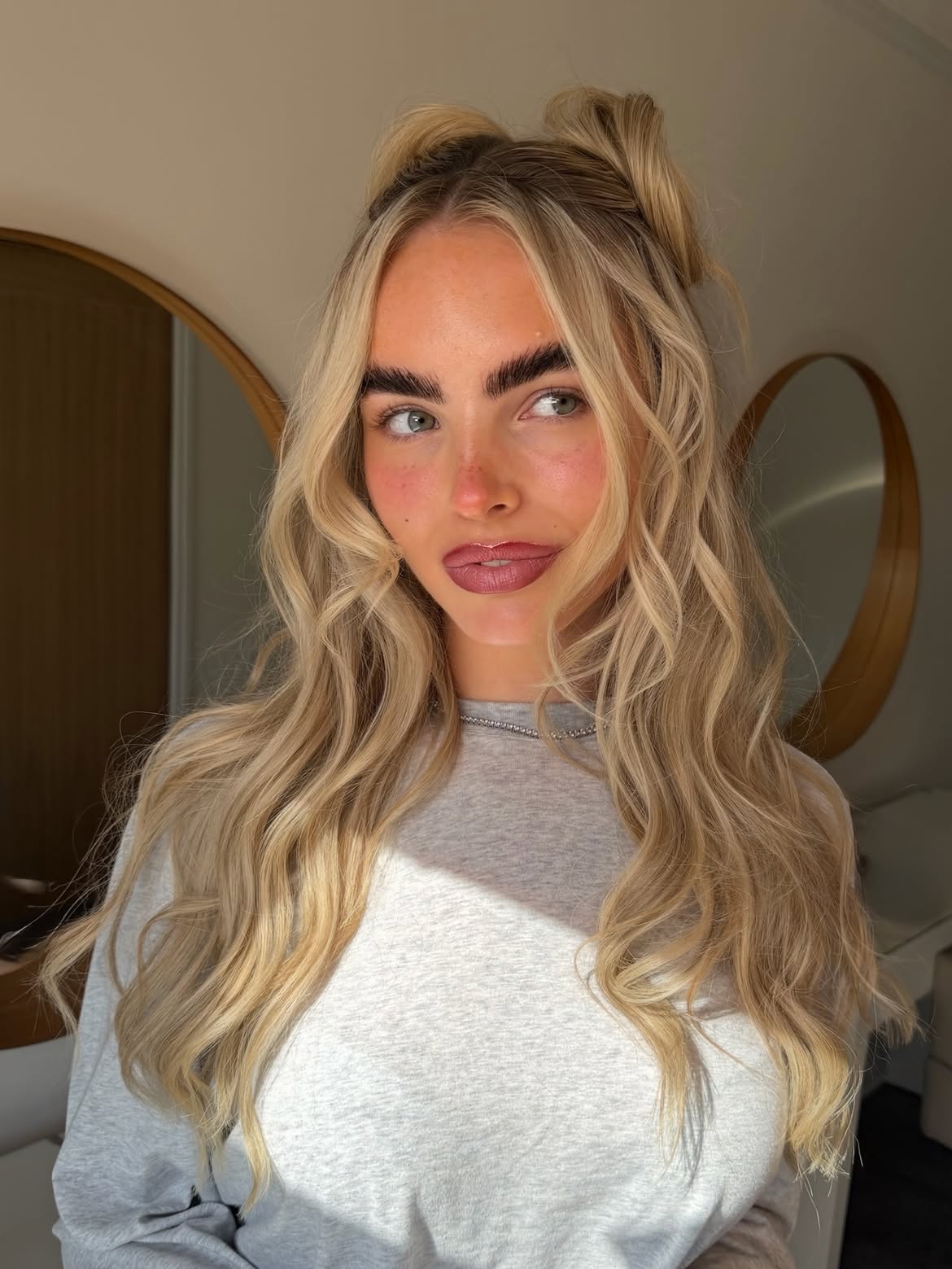Effortless Waves With Crown Twist Half Up