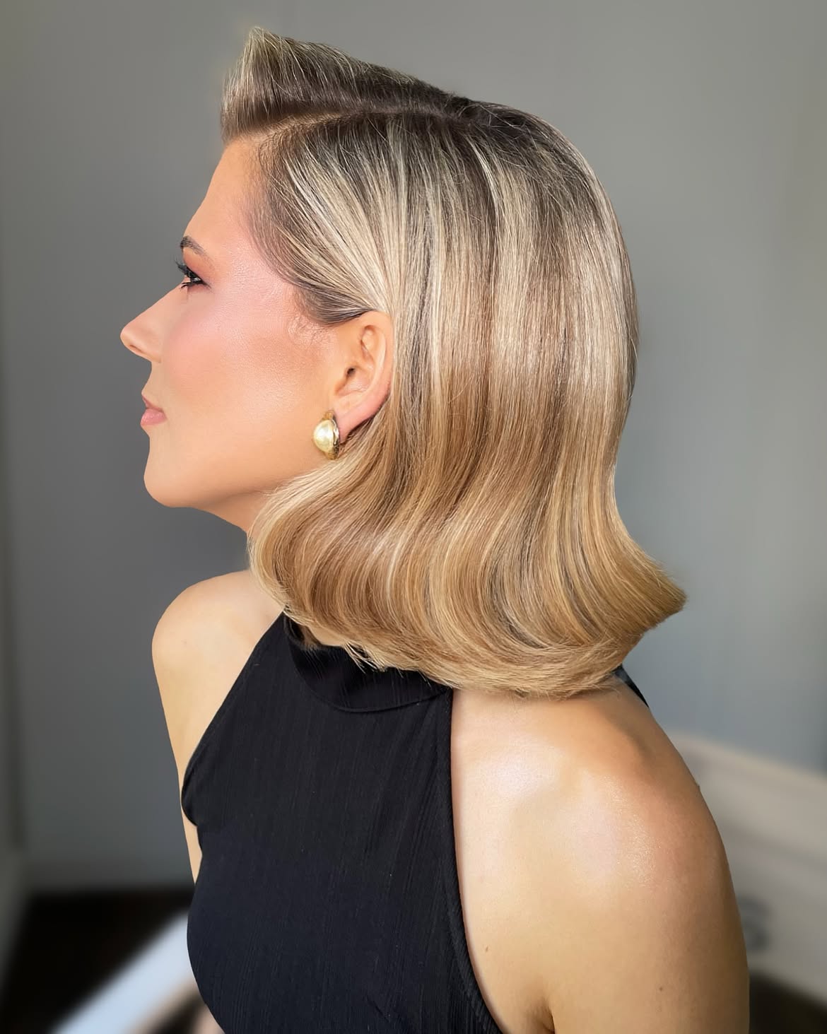 Glamorous Vintage Hollywood Waves Bob