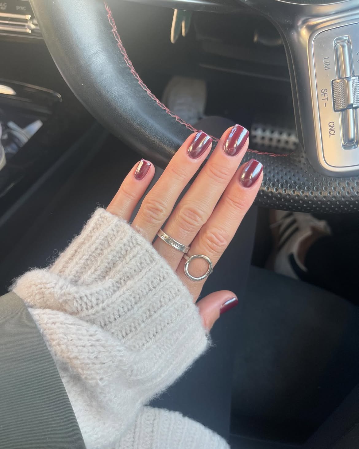 Glossy Burgundy Square Short Nails