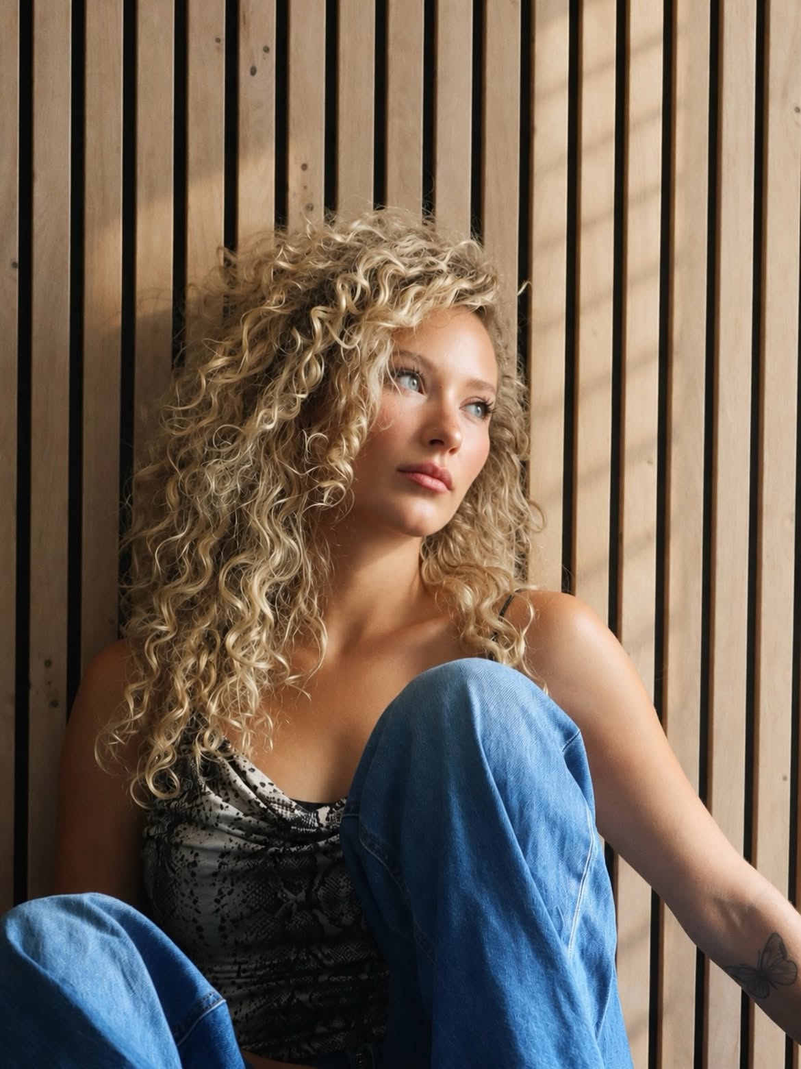Golden Honey Blonde Voluminous Curls