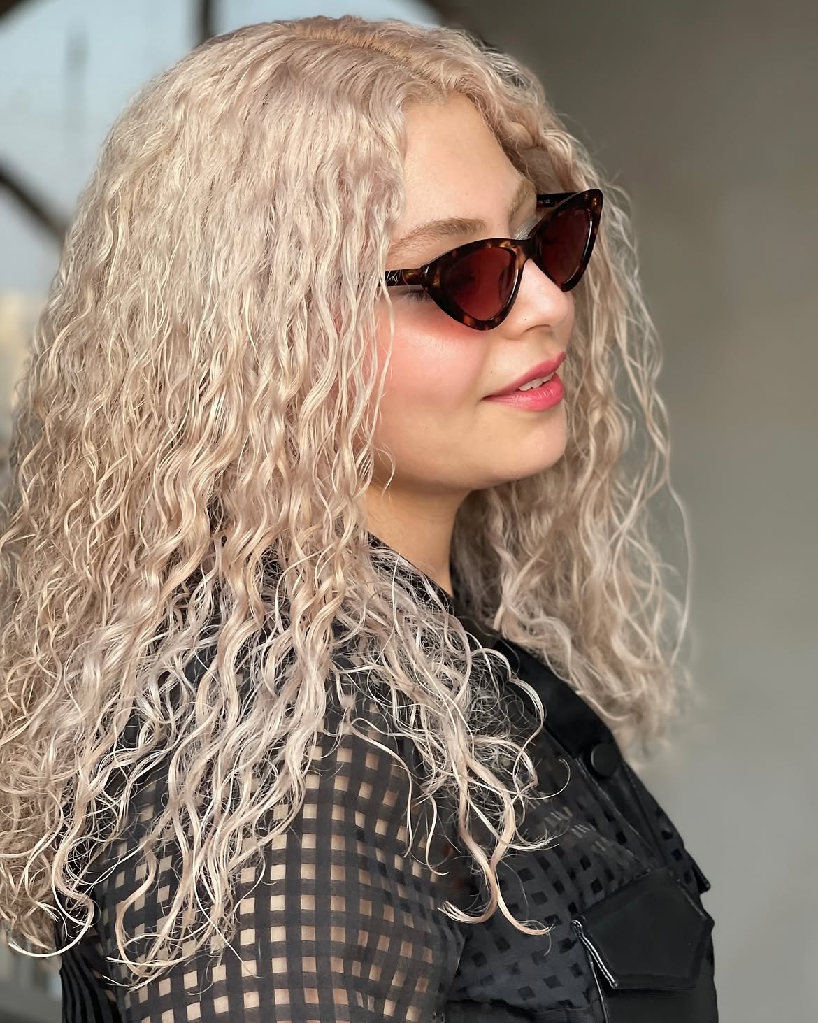 Golden Hour Blonde Curls With Natural Texture