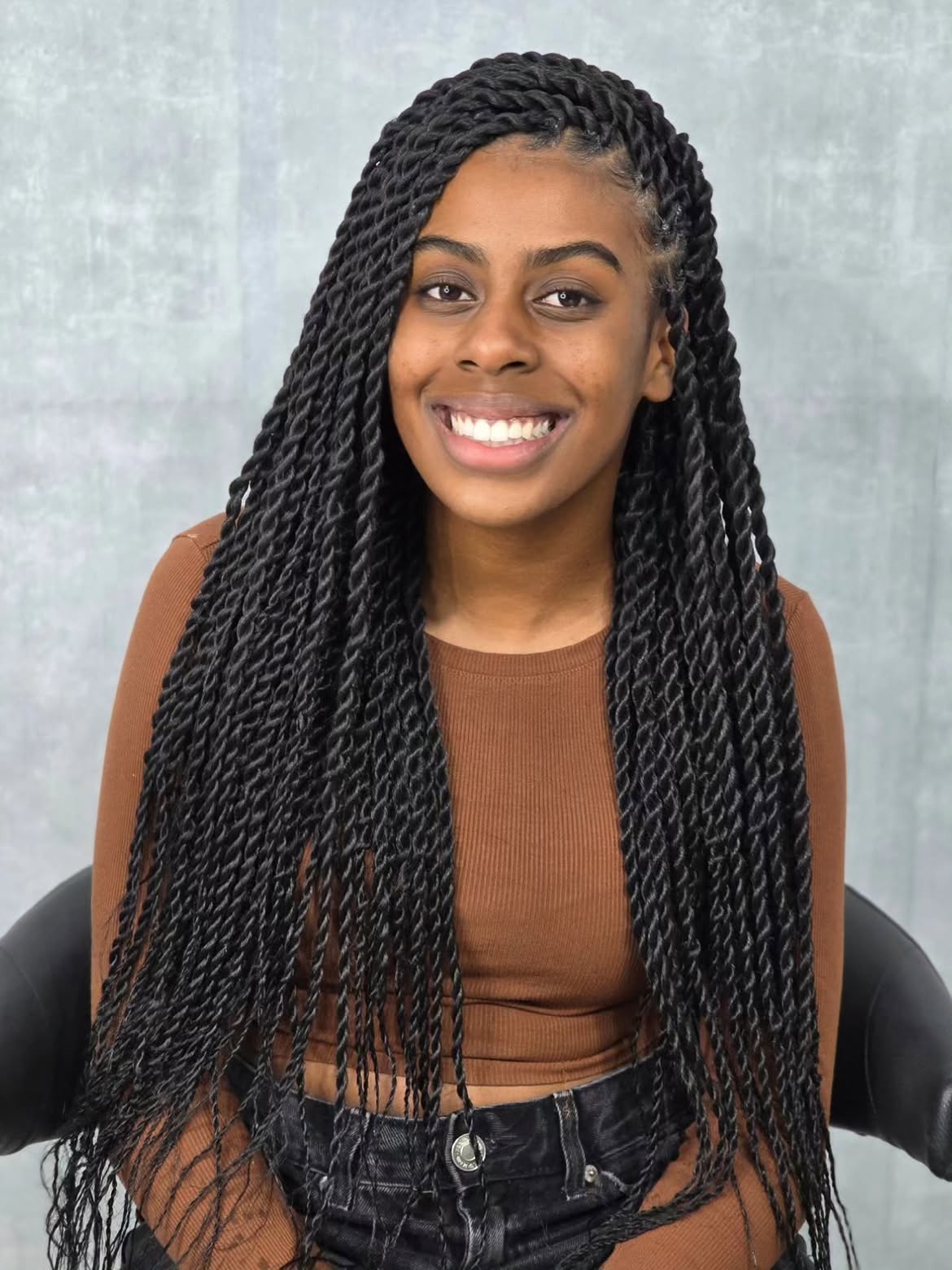 Long Rope Twists With Defined Edges