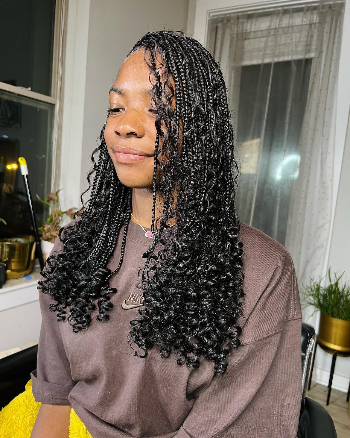 Medium Knotless Braids With Curly Ends