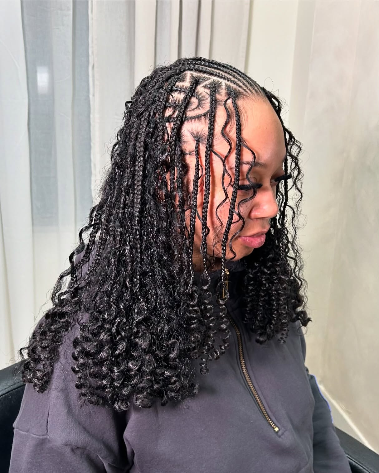 Medium Knotless Braids With Curly Ends