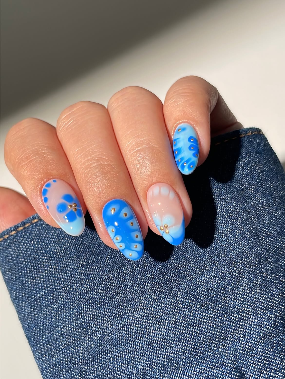 Ocean Blue Swirl Aura Almond Nails