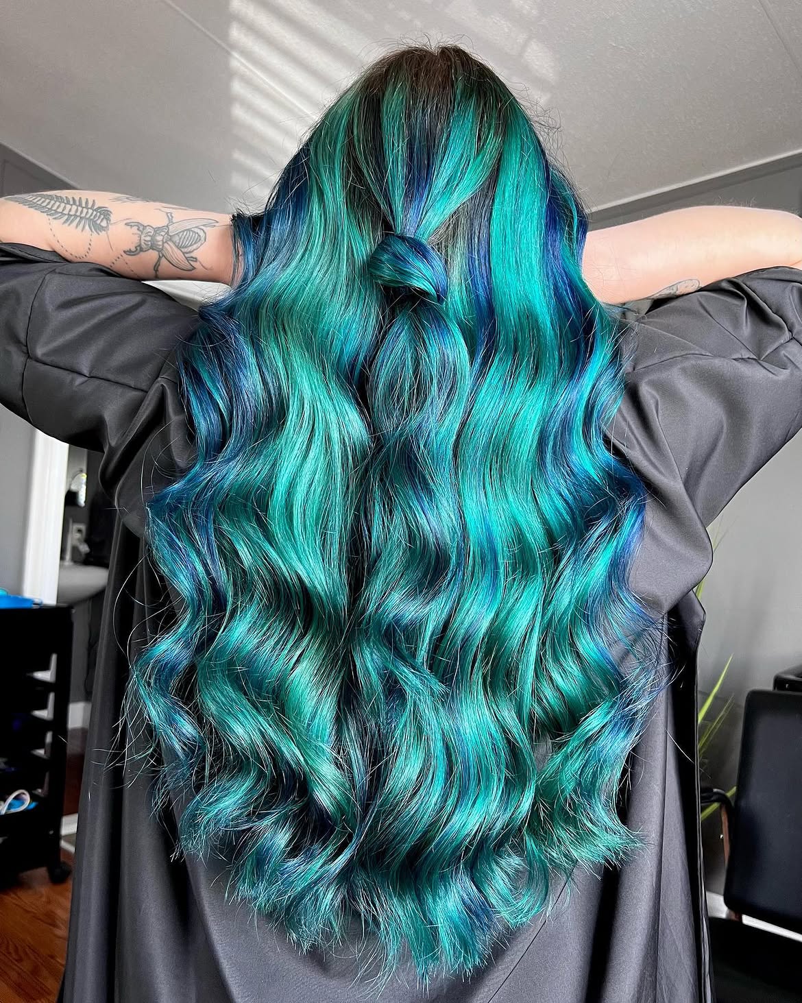 Ocean Teal Waves With Top Knot Twist