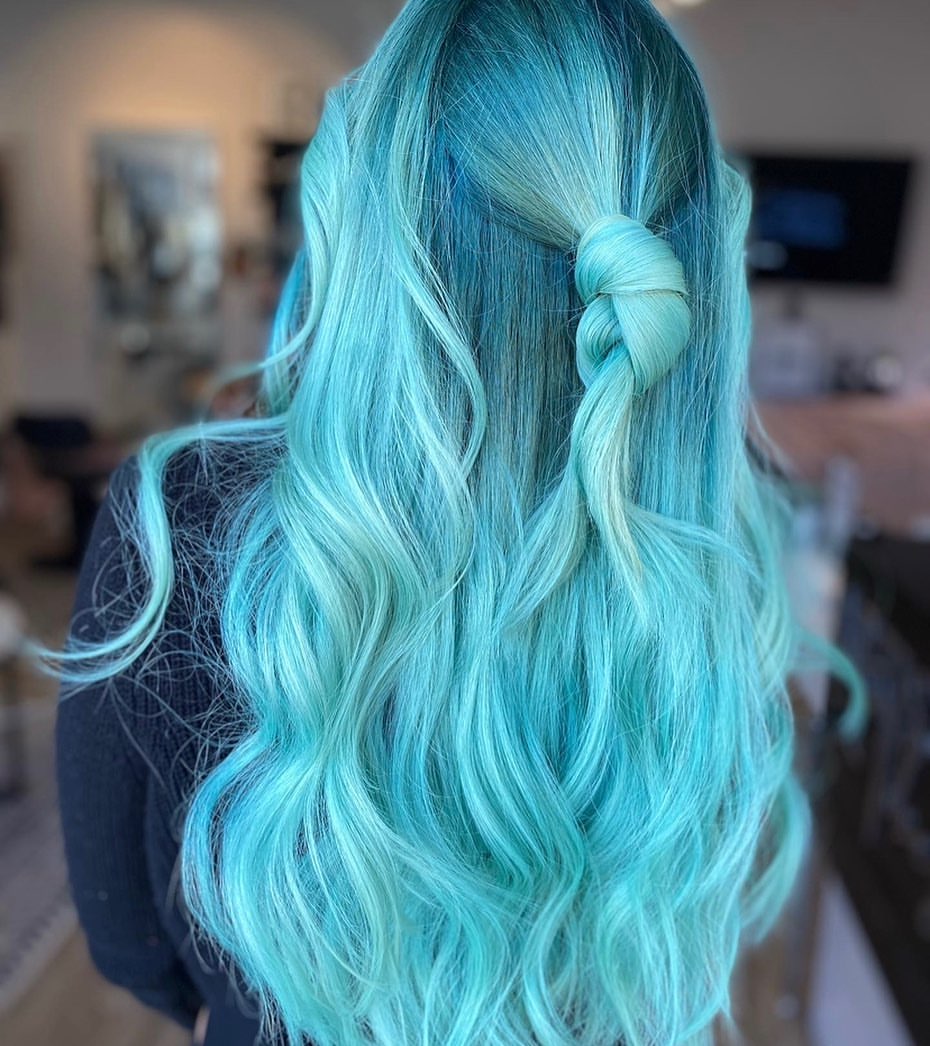 Ocean Wave Teal Balayage With Twisted Accent