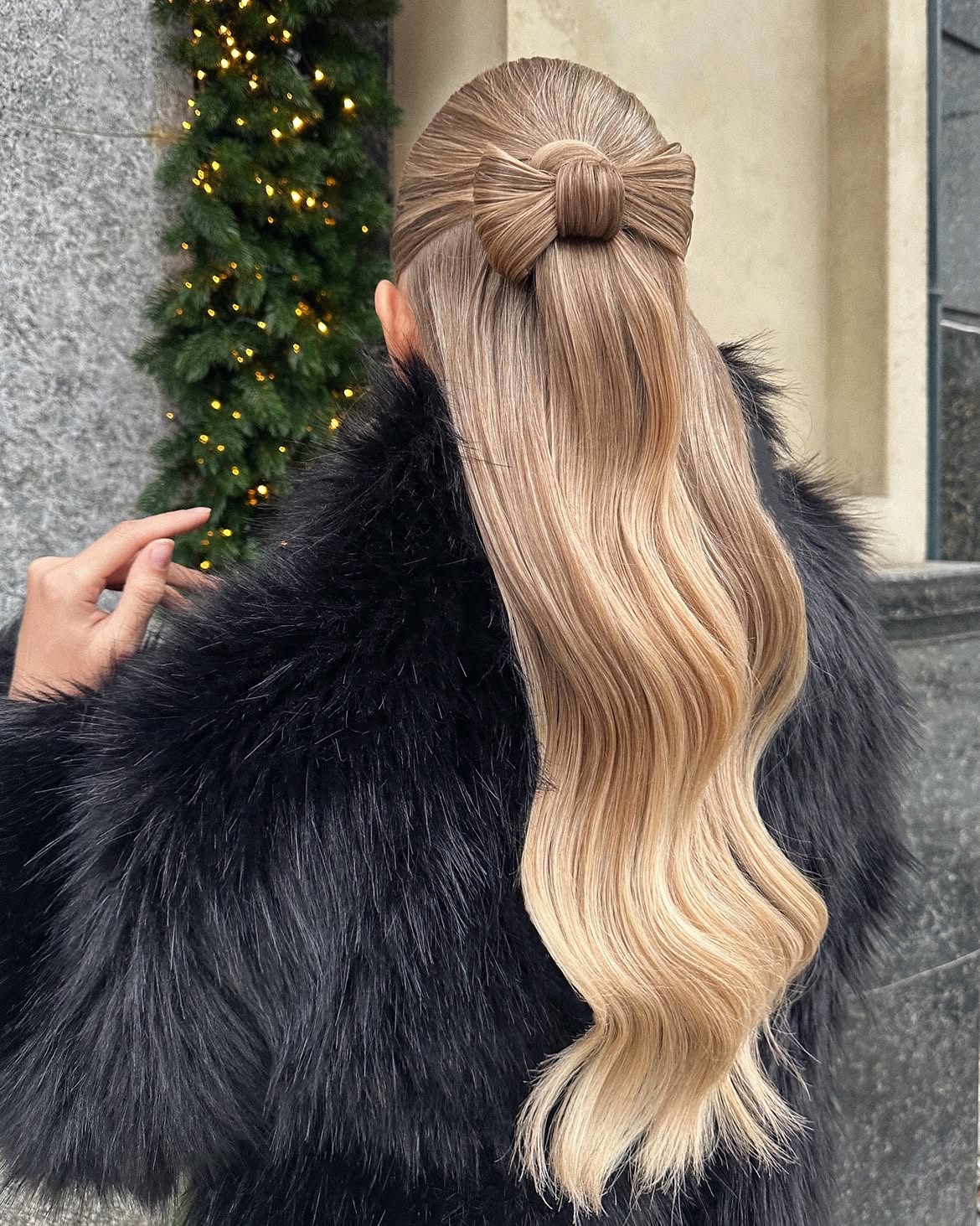 Sleek Half Up Hair Bow On Honey Blonde Waves