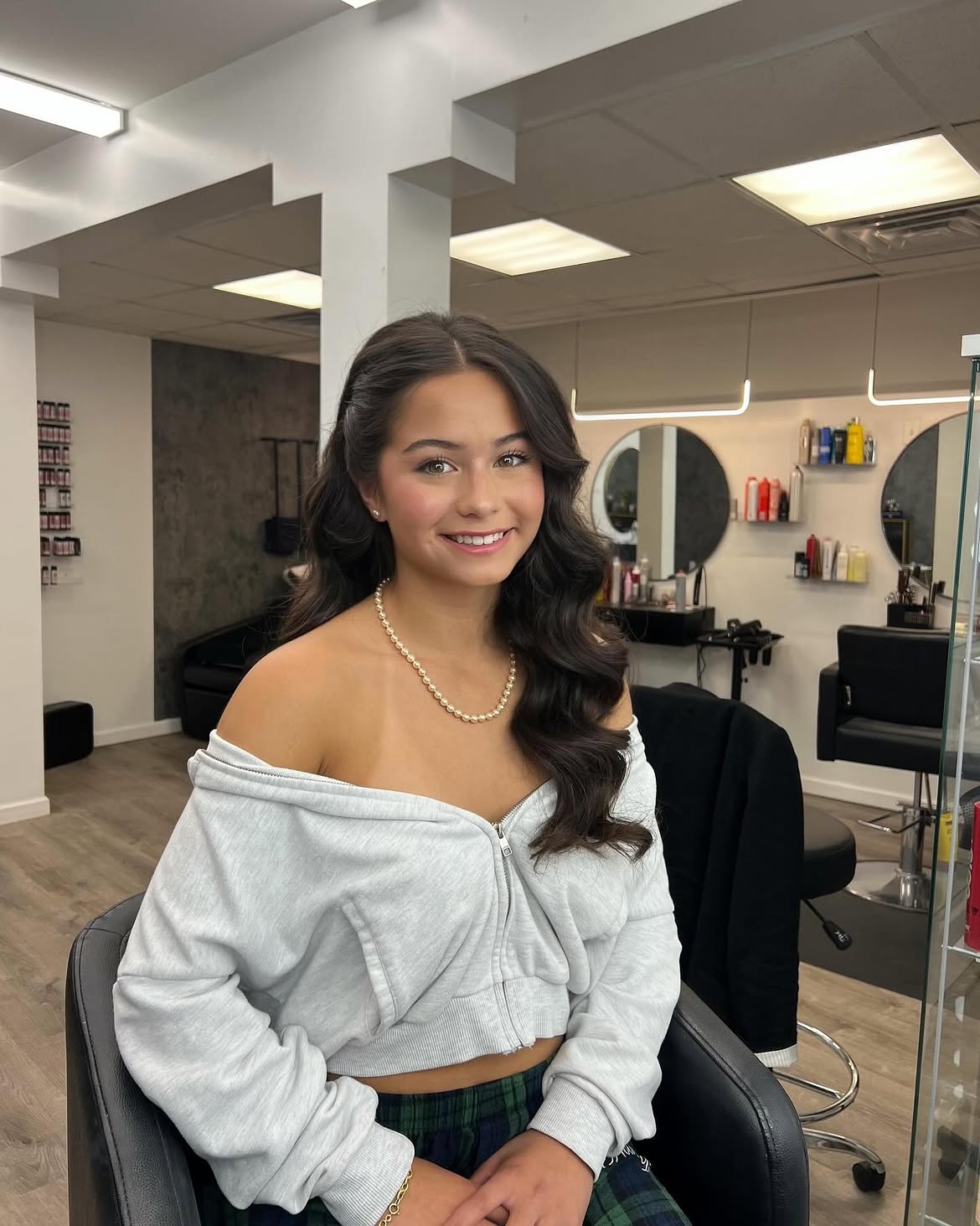 Soft Glam Half-Up Waves With Face-Framing Pieces