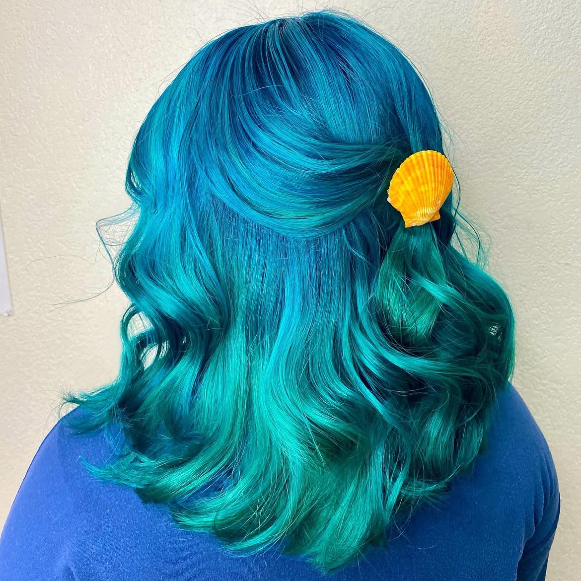 Vibrant Teal Ombre With Loose Waves