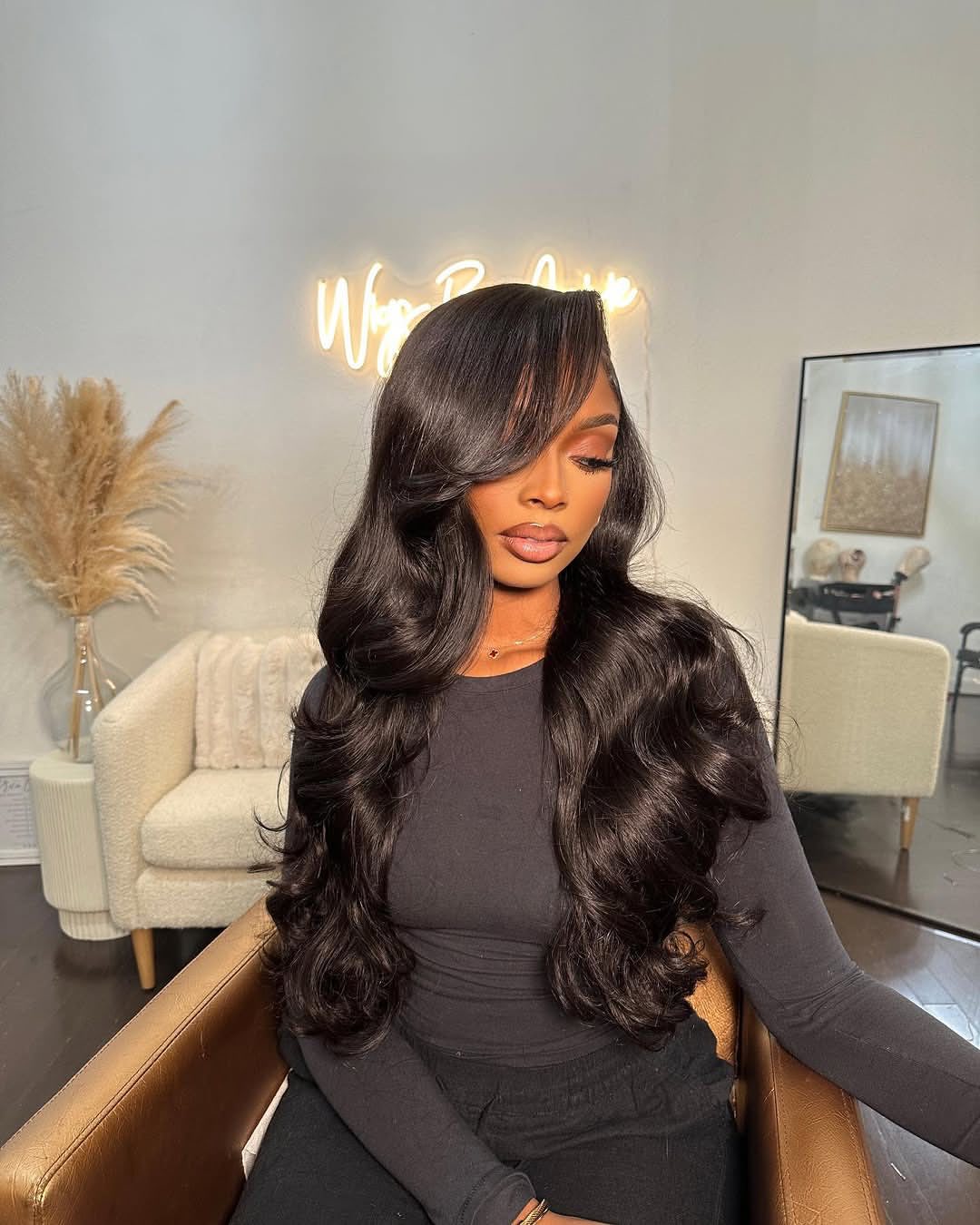Voluminous Body Waves With Deep Side Part