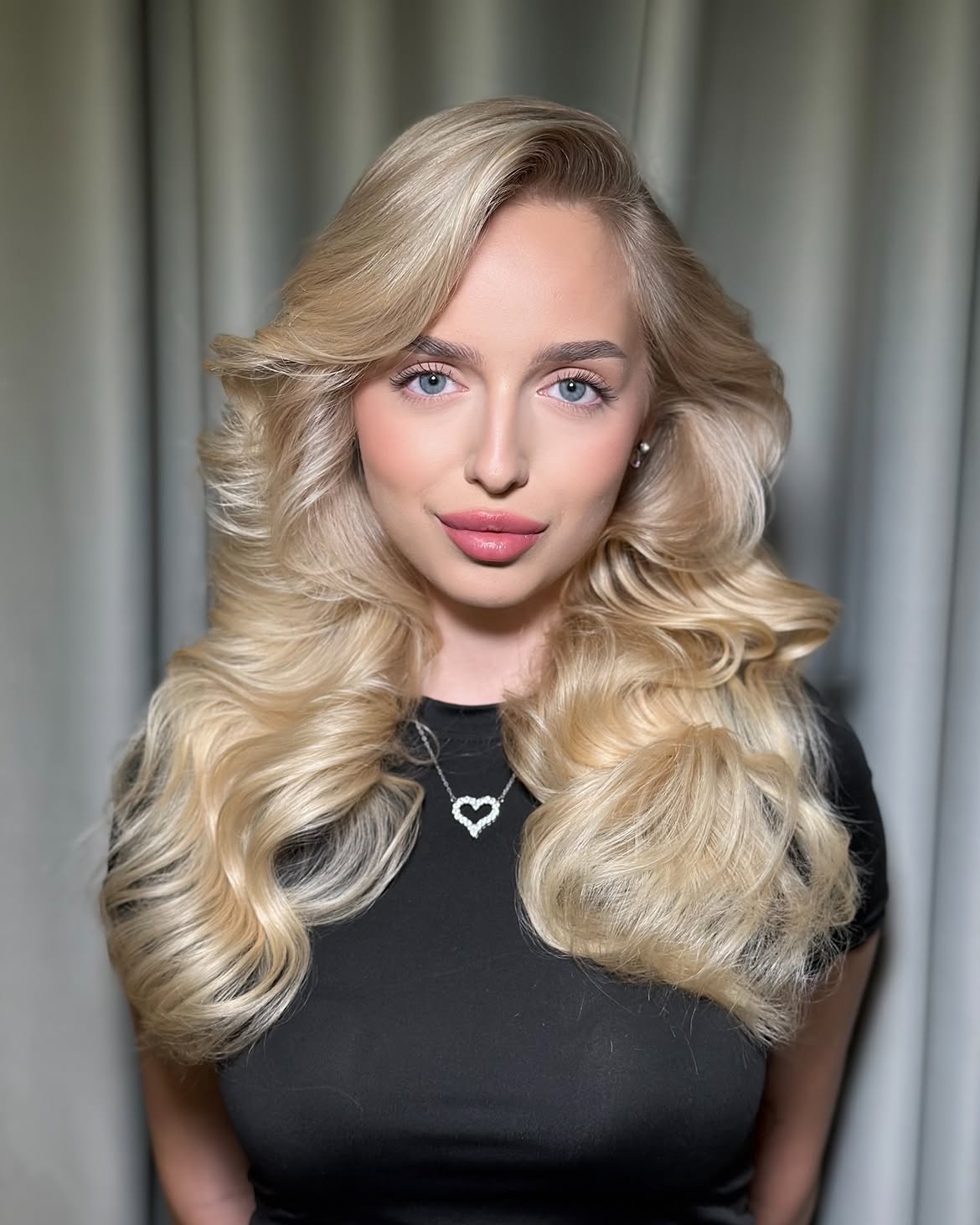 Voluminous Honey Blonde Hollywood Waves