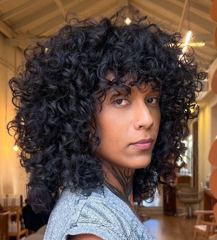 Mid-Back Black Blowout With Defined Curls Mid-Back Black Blowout With Defined Curls — 3c Hairstyles