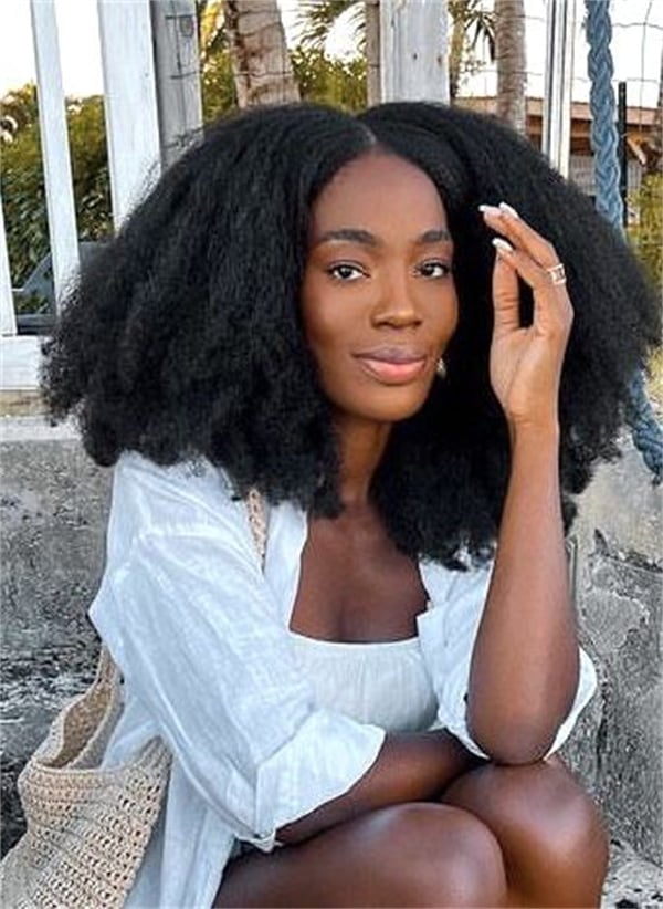 Collarbone Length Voluminous Blowout — 4c Hair