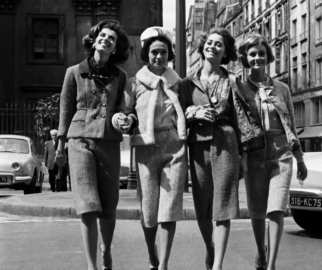 Tailored Jackets and Skirts With Hats and Scarves Tailored Jackets and Skirts With Hats and Scarves — 60s Outfits