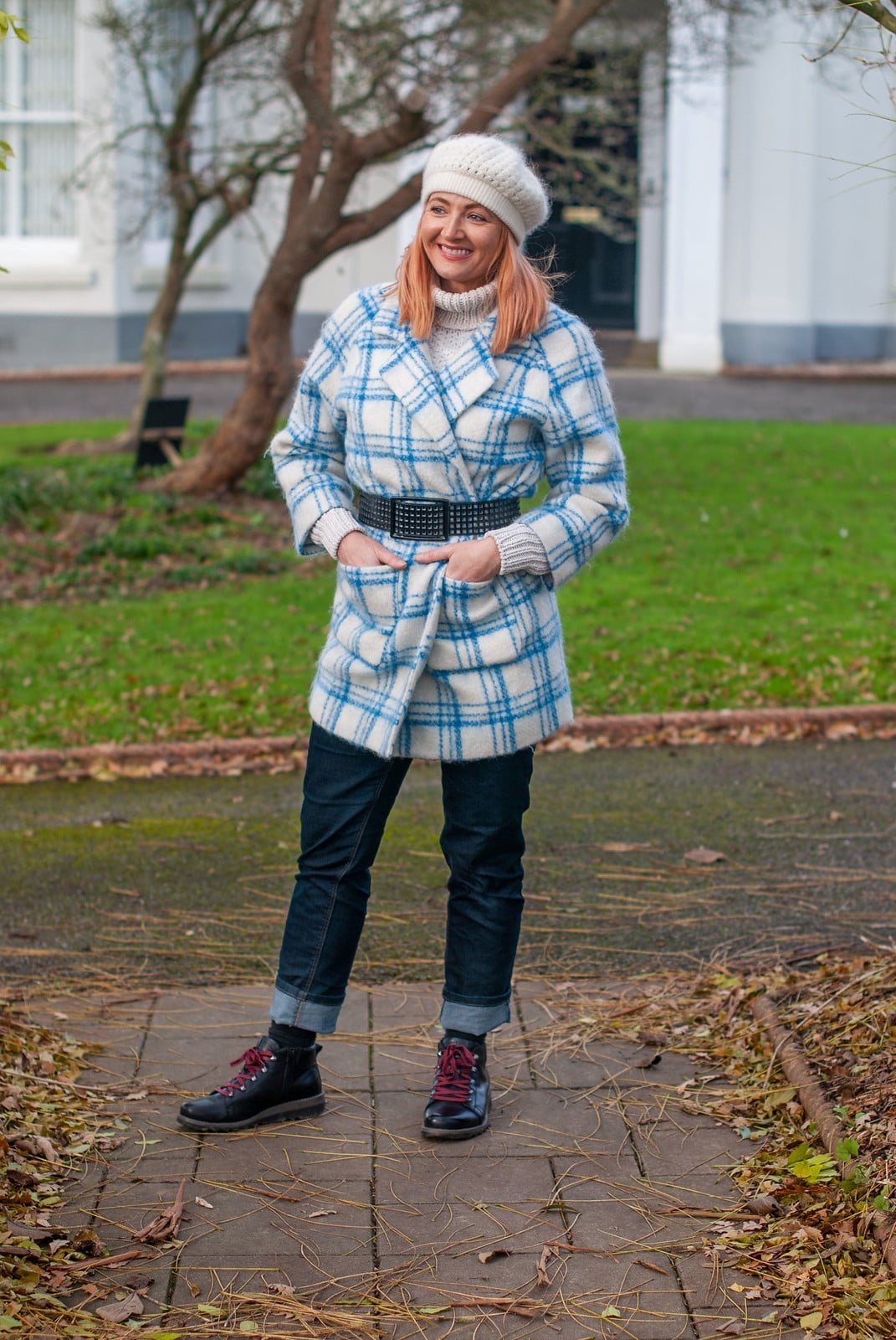 Plaid Coat with White Turtleneck and Jeans Plaid Coat with White Turtleneck and Jeans — 80s Style