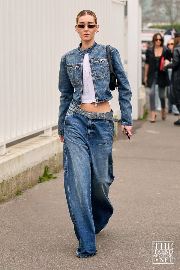 Denim Jacket and Baggy Jeans for a Casual Party Denim Jacket and Baggy Jeans for a Casual Party — 90s Party Outfit